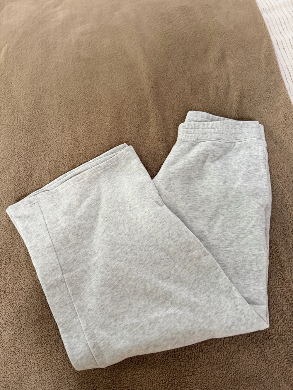 Hollister Light Heather Gray Sweatpants